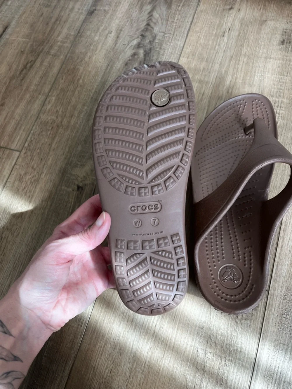 Croc Sloane Platform Sandal - Picture 4 of 4